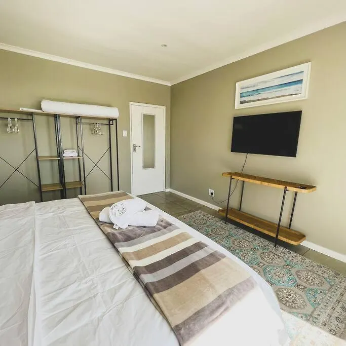 Gorgeous 5 Star Apartment In Camps Bay Città del Capo