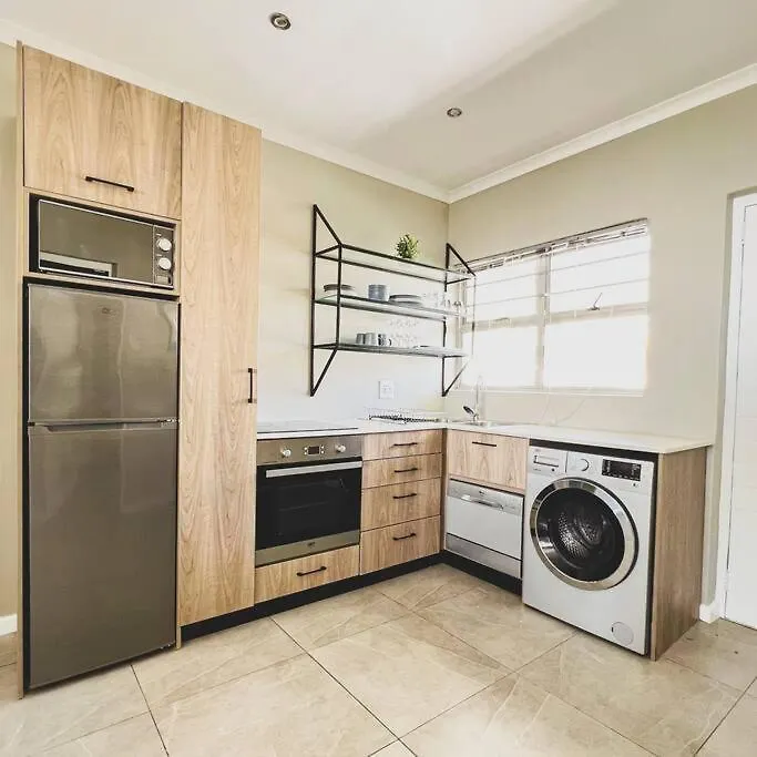 Gorgeous 5 Star Apartment In Camps Bay Cape Town