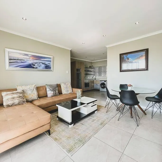 Gorgeous 5 Star Apartment In Camps Bay Cape Town