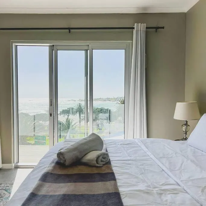 Gorgeous 5 Star Apartment In Camps Bay Cape Town
